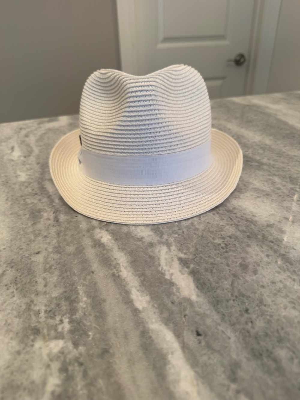 Tommy Bahama White Straw Fedora with Ribbon Trim - Picture 3 of 7